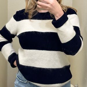 Banana Republic black white stripe chenille wool fuzzy long sleeve sweat…